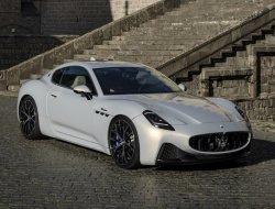 Maserati Gran Turismo (2023) Modena Coupe - Создание лекал для кузова и интерьера автомобиля. Продажа шаблонов в электронном виде для резки защитной пленки на плоттере.
