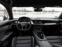 Audi E-Tron GT (2021) interior - Создание лекал для кузова и интерьера автомобиля. Продажа шаблонов в электронном виде для резки защитной пленки на плоттере.